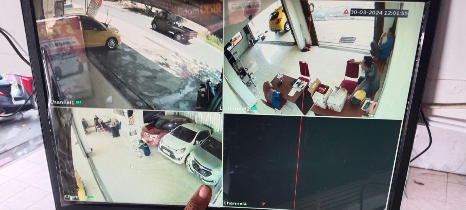 Riski mobil Gresik 